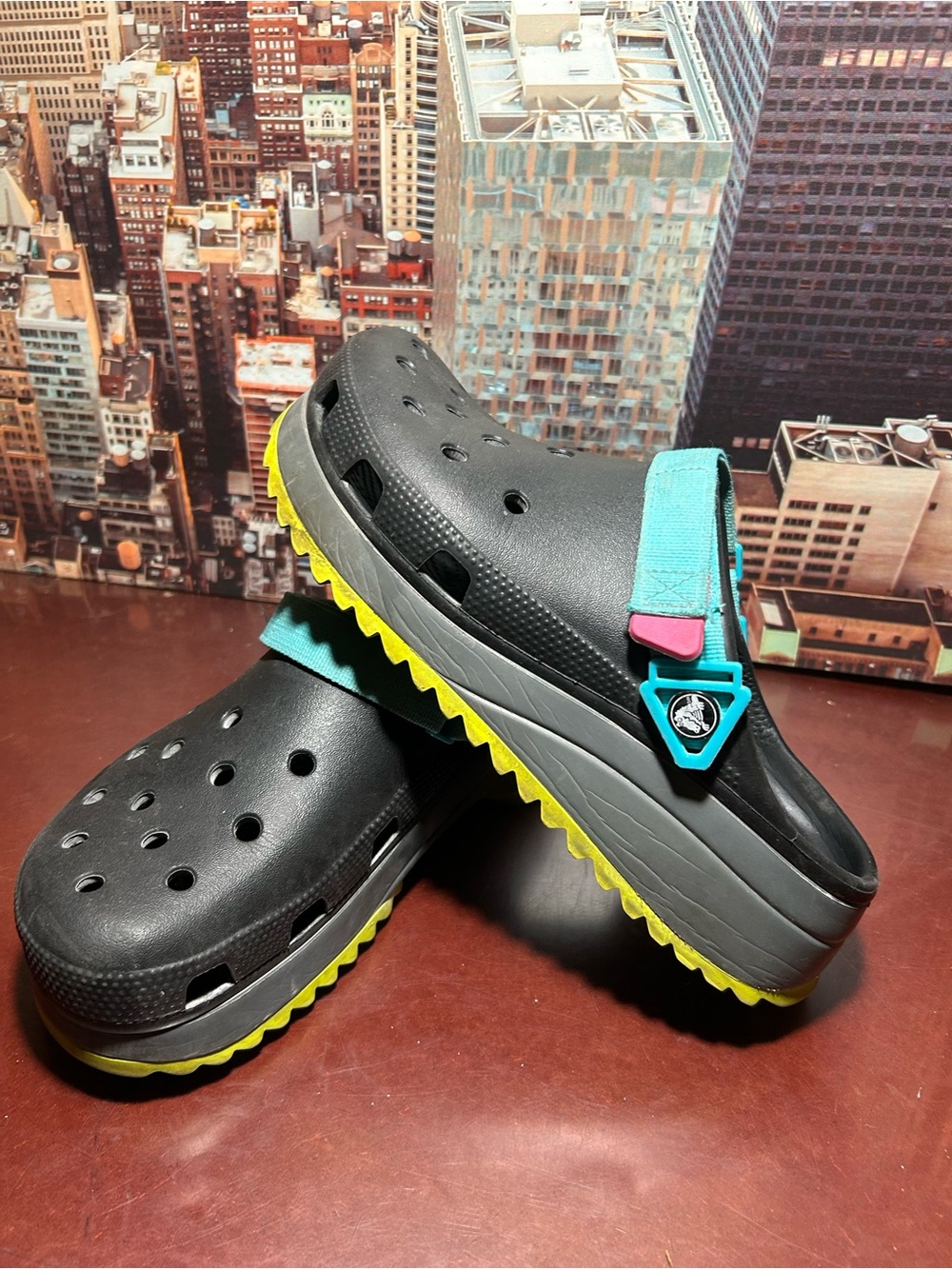 Crocs  Lightweight Black unisex sandal sz 11